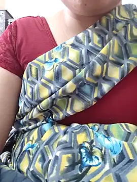 Snapshot of Aaradhya chatting on December 2024 04:38:01 AM Aaradhya online show from December 2024 04:38:01 AM