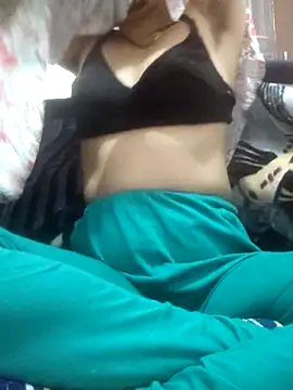 Snapshot of Aaradhya chatting on December 2025 12:48:01 AM Aaradhya online show from December 2025 12:48:01 AM