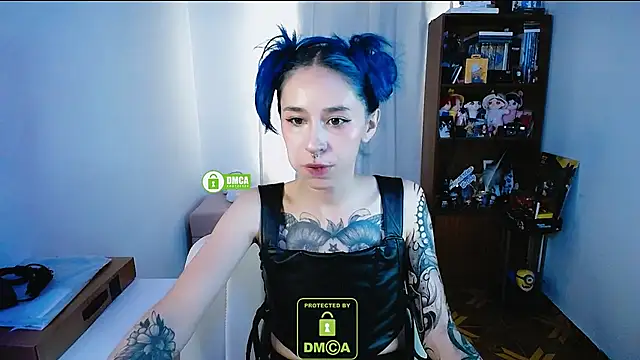 dakota senju online show from December 2024 07:10:01 PM