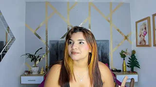 angelina castroo online show from December 2024 03:27:02 AM