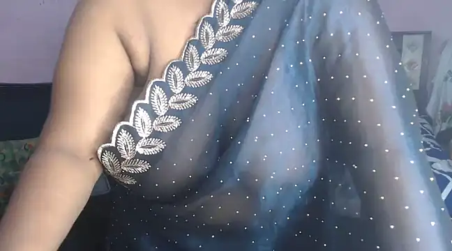 LustyKavita online show from December 2024 06:45:01 PM