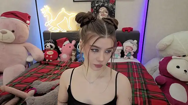 dolly ll online show from December 2025 01:28:01 PM