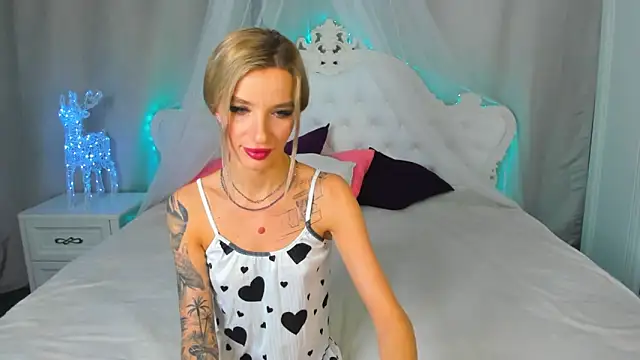 AlinaLovelyX online show from December 2024 01:15:02 AM