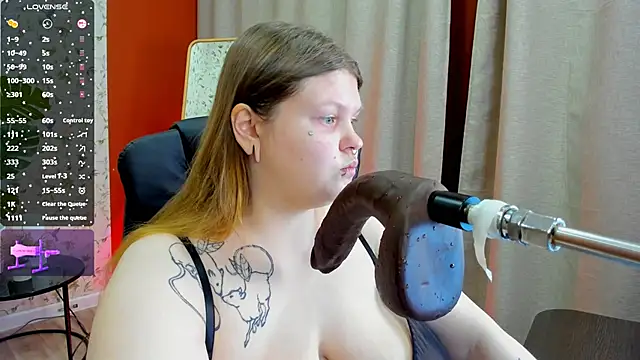 Snapshot of AuroraDemoni chatting on December 2025 06:52:02 AM AuroraDemoni online show from December 2025 06:52:02 AM