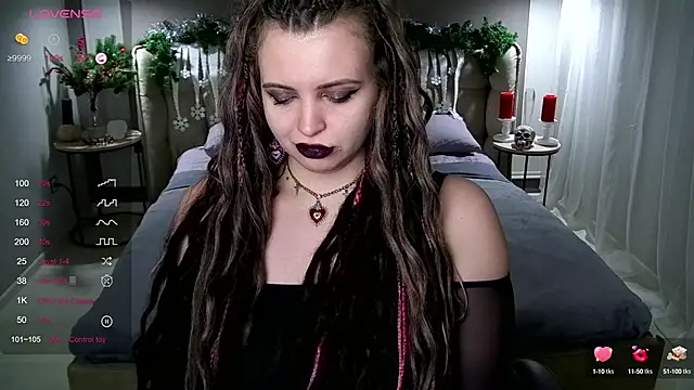 Miss Maya Mils online show from December 2024 07:17:01 AM
