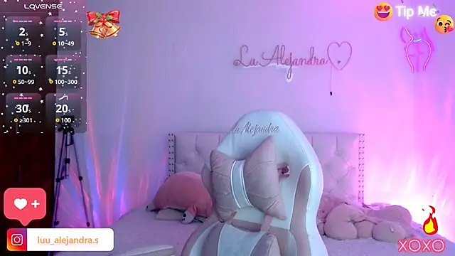 alee lenoxx online show from December 2024 05:14:02 AM