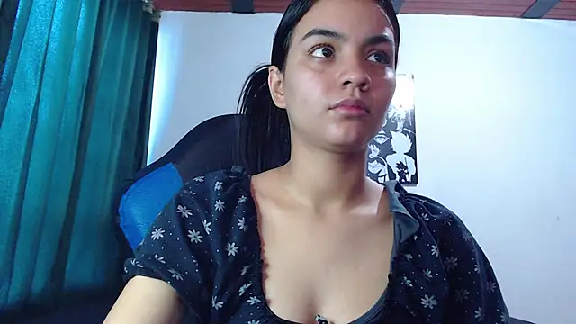 Ariel Zeo1 online show from January 2025 06:45:01 PM