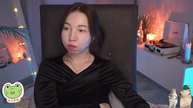Sarah Son online show from March 2025 11:49:02 AM