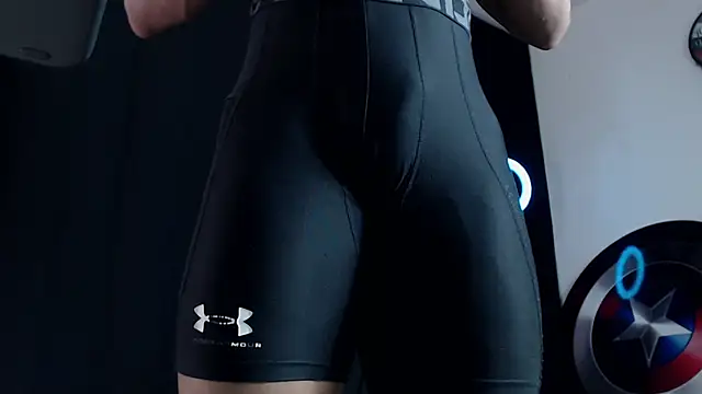 Antonywebb94 online show from March 2025 06:00:01 PM