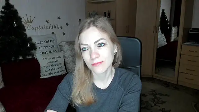 SilviaEyes online show from December 2024 04:02:02 AM