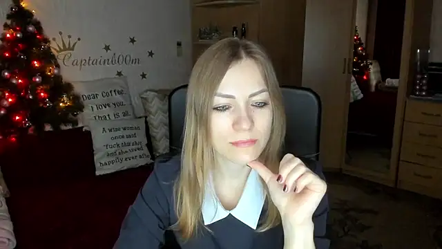 SilviaEyes online show from December 2024 04:05:02 AM
