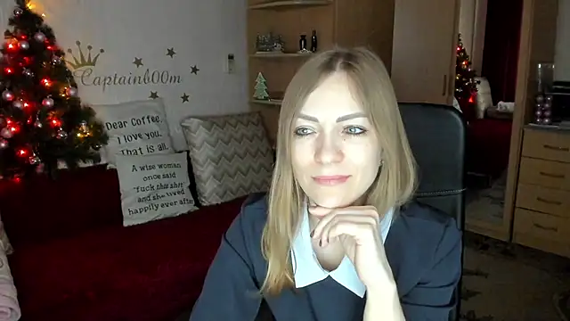 SilviaEyes online show from December 2024 07:06:02 AM