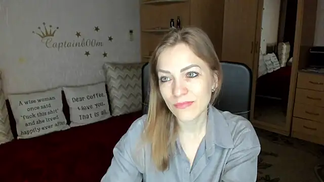 SilviaEyes online show from January 2025 04:15:01 AM