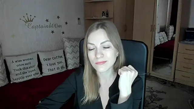 SilviaEyes online show from January 2025 07:08:01 AM