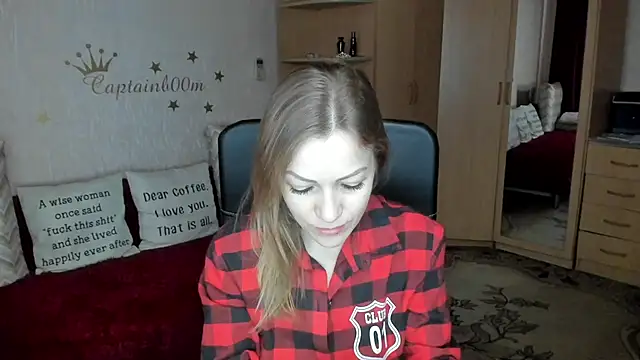 SilviaEyes online show from January 2025 10:28:02 AM