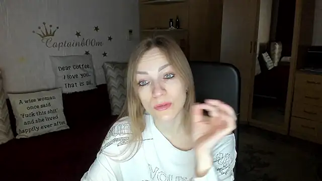 SilviaEyes online show from January 2025 04:21:01 AM