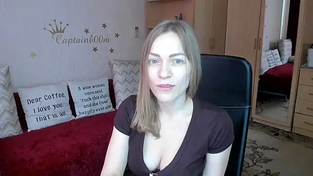 SilviaEyes online show from February 2025 09:45:02 AM