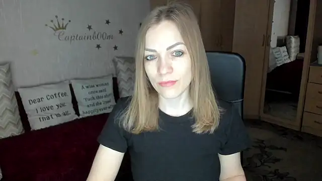 SilviaEyes online show from March 2025 03:24:01 AM