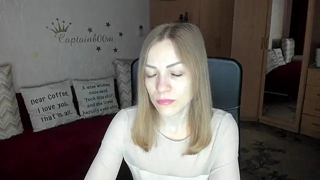 SilviaEyes online show from March 2025 03:28:02 AM