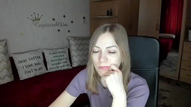 SilviaEyes online show from March 2025 04:19:01 AM