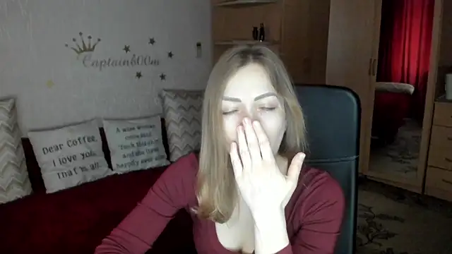 SilviaEyes online show from March 2025 04:10:01 AM