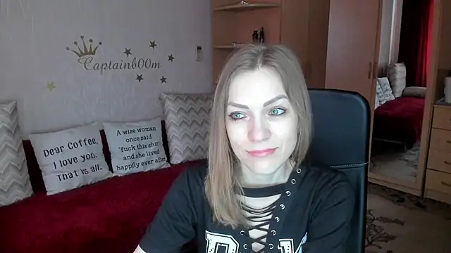 SilviaEyes online show from March 2025 04:14:01 AM