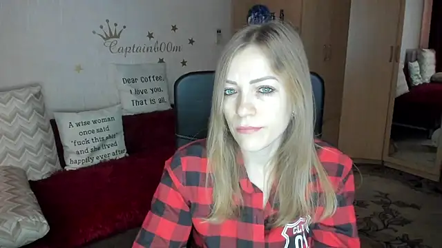 SilviaEyes online show from September 2025 03:17:02 AM