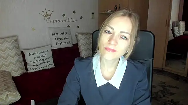 SilviaEyes online show from September 2025 02:54:02 AM