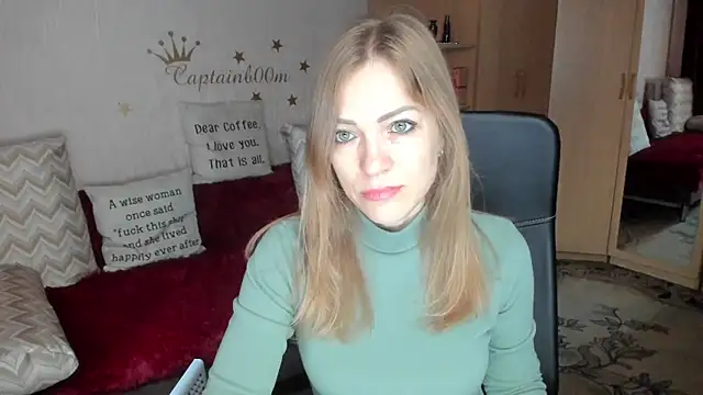 SilviaEyes online show from September 2025 02:55:02 AM
