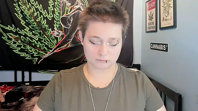 Snapshot of Chloenightmare chatting on November 2025 10:54:02 PM Chloenightmare online show from November 2025 10:54:02 PM