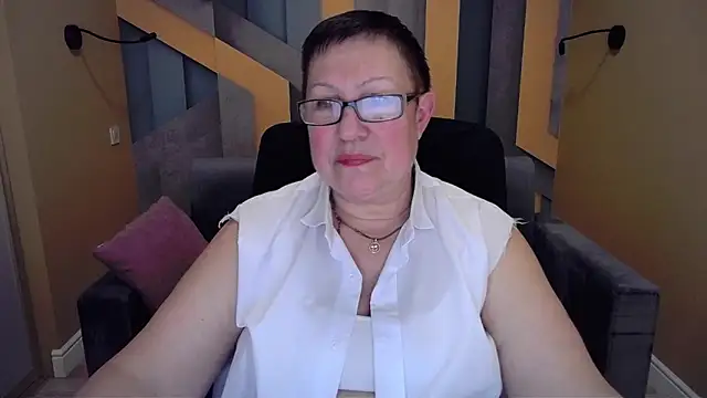 BarbaraTurners online show from December 2024 06:59:02 PM
