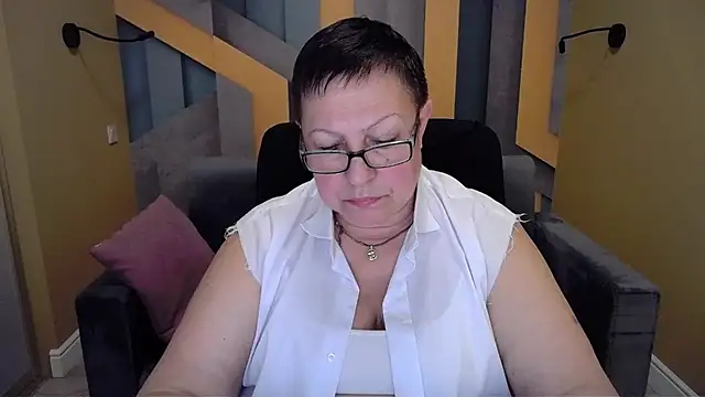 BarbaraTurners online show from December 2024 10:13:01 PM