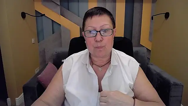 BarbaraTurners online show from December 2024 04:02:02 AM