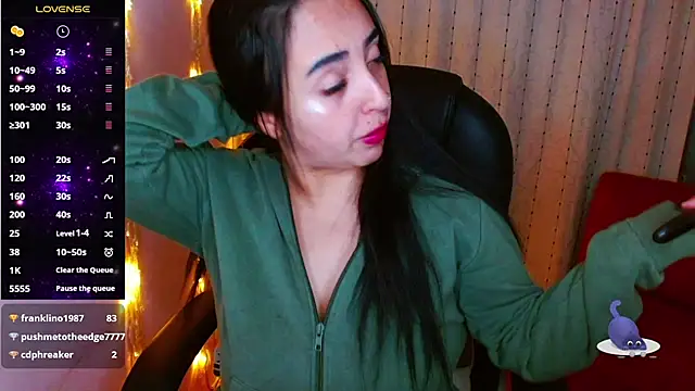 Snapshot of AmberGoddess_ chatting on January 2025 08:13:01 AM AmberGoddess online show from January 2025 08:13:01 AM