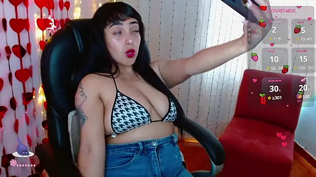Snapshot of AmberGoddess_ chatting on March 2025 05:45:01 PM AmberGoddess online show from March 2025 05:45:01 PM
