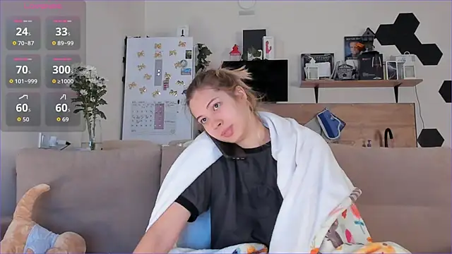 Girl alone home online show from October 2025 04:04:01 AM