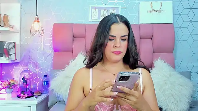 Snapshot of Zoebraham chatting on September 2025 08:56:02 PM Zoebraham online show from September 2025 08:56:02 PM