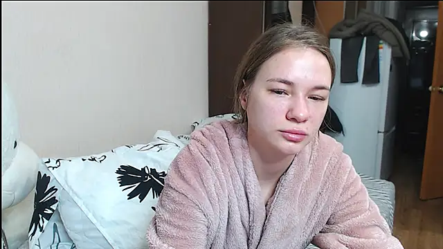 Snapshot of leila_bambi_ chatting on December 2024 08:18:01 PM leila bambi online show from December 2024 08:18:01 PM