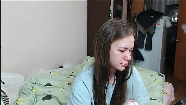 Snapshot of leila_bambi_ chatting on December 2024 10:01:01 PM leila bambi online show from December 2024 10:01:01 PM