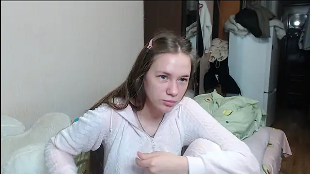 Snapshot of leila_bambi_ chatting on January 2025 05:54:02 PM leila bambi online show from January 2025 05:54:02 PM