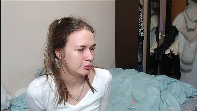 Snapshot of leila_bambi_ chatting on February 2025 12:00:01 PM leila bambi online show from February 2025 12:00:01 PM