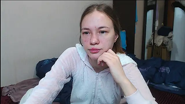 Snapshot of leila_bambi_ chatting on February 2025 03:58:02 AM leila bambi online show from February 2025 03:58:02 AM