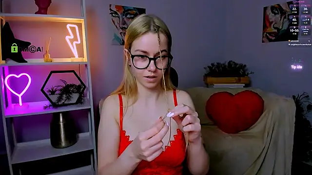 mary mooore online show from March 2025 02:16:01 AM