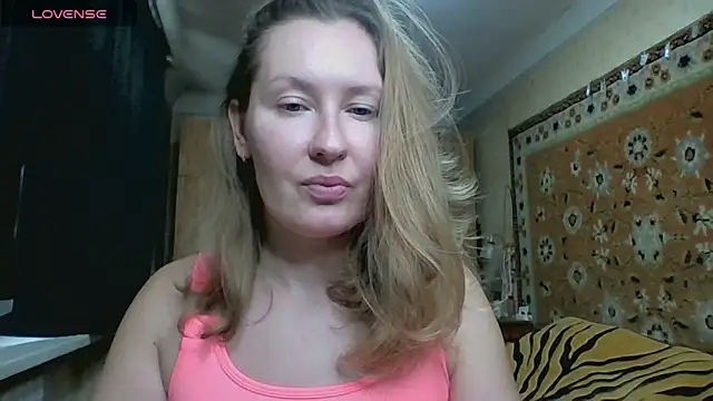 Snapshot of AnnaXLovers chatting on October 2025 10:19:02 AM AnnaXLovers online show from October 2025 10:19:02 AM