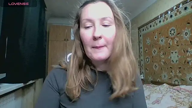 Snapshot of AnnaXLovers chatting on October 2025 01:01:02 PM AnnaXLovers online show from October 2025 01:01:02 PM