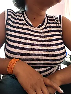 Snapshot of Samarya-78 chatting on September 2025 02:44:01 AM Samarya-78 online show from September 2025 02:44:01 AM