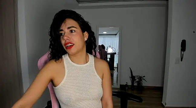 Snapshot of susana_monroy chatting on February 2025 08:17:02 PM susana monroy online show from February 2025 08:17:02 PM