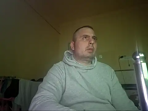 Basszos88i online show from January 2025 09:47:02 PM