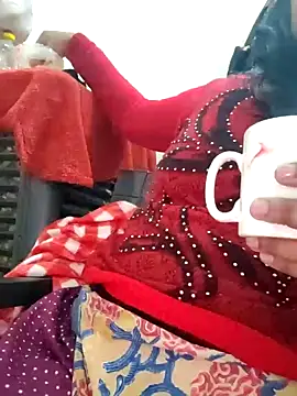 Snapshot of IslamicPimento chatting on December 2024 10:01:01 AM IslamicPimento online show from December 2024 10:01:01 AM