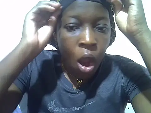 Snapshot of miss_tash chatting on December 2025 08:02:01 PM miss tash online show from December 2025 08:02:01 PM